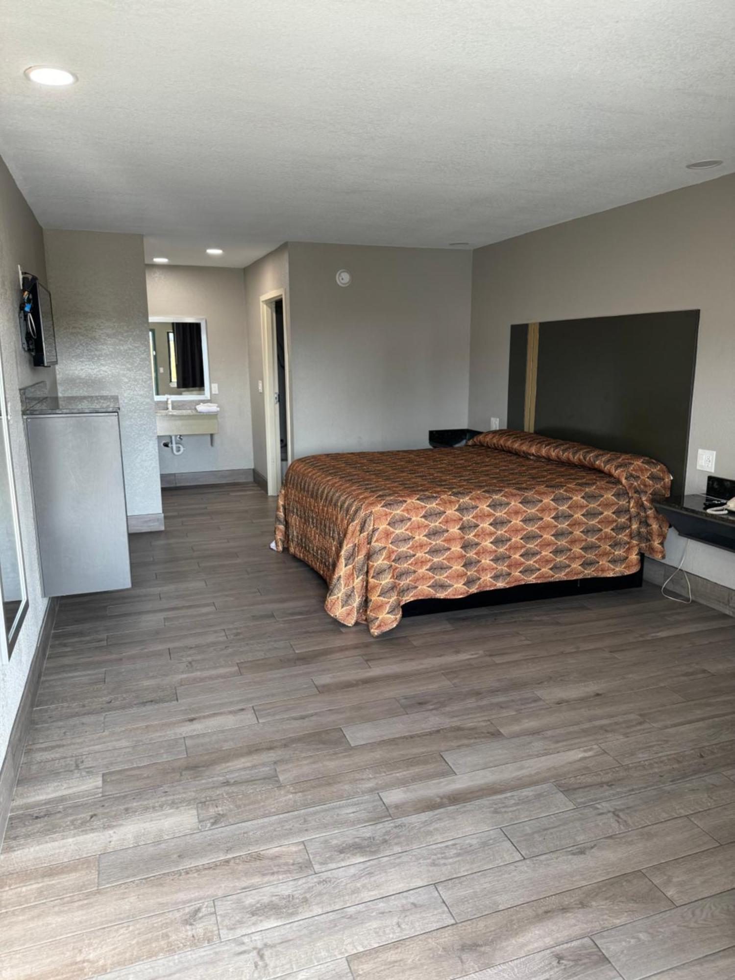 Nola Inn & Suites New Orleans Bagian luar foto